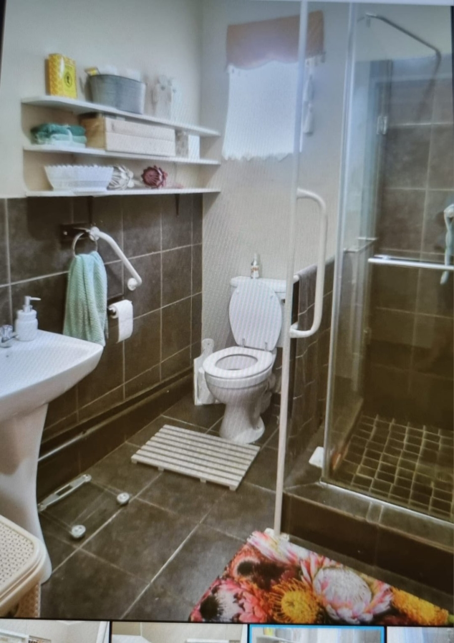 4 Bedroom Property for Sale in Wolmaransstad North West